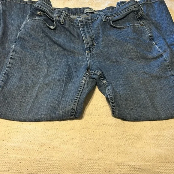 Jeans - Picture 3 of 5